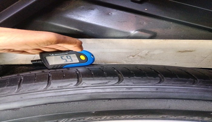 2018 Hyundai Tucson GLS 2WD AT PETROL, Petrol, Automatic, 74,013 km, tyre