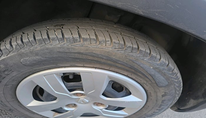 2018 Renault Kwid RXL, Petrol, Manual, 26,775 km, tyre