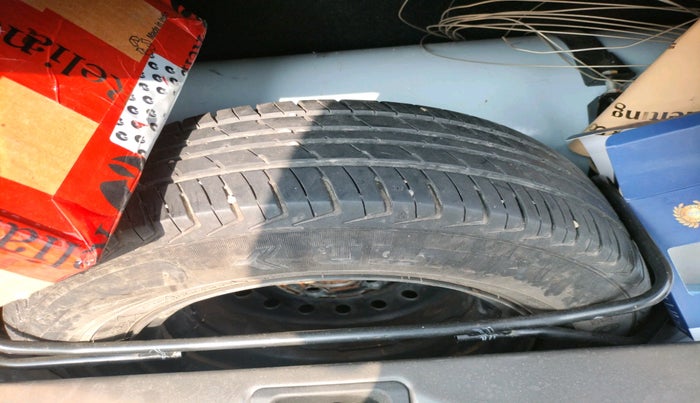 2021 Maruti New Wagon-R LXI CNG 1.0, Petrol, Manual, 57,488 km, tyre