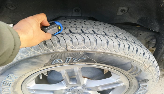 2021 Mahindra Thar LX  P 4WD AT CONVERTIBLE, Petrol, Automatic, 44,126 km, tyre