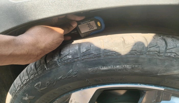 2021 Hyundai VENUE SX 1.5 (O) EXECUTIVE CRDI, Diesel, Manual, 1,26,448 km, tyre