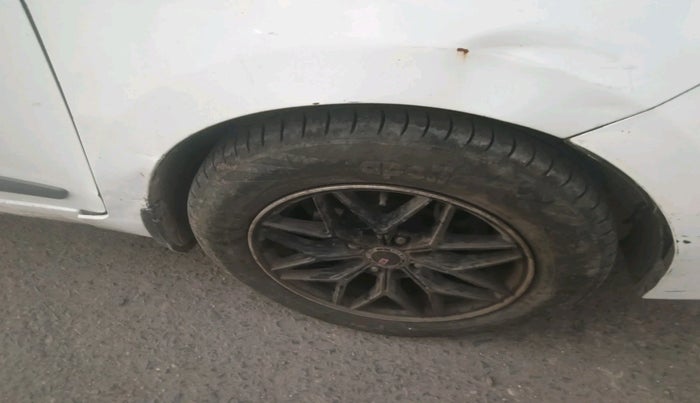 2017 Hyundai Grand i10 SPORTZ 1.2 KAPPA VTVT, Petrol, Manual, 1,99,014 km, tyre