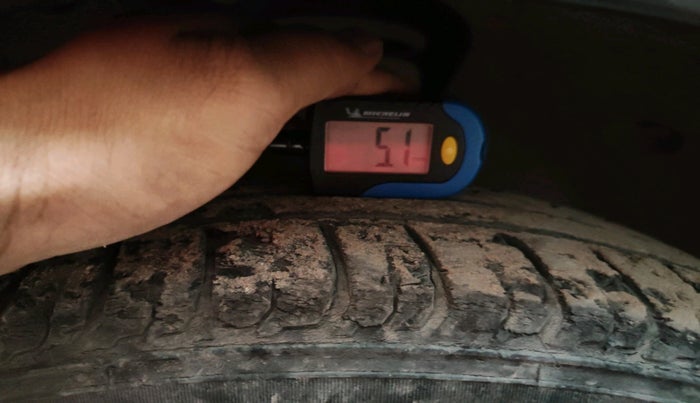 2021 Hyundai NEW I20 ASTA 1.2 AT, Petrol, Automatic, 40,476 km, tyre