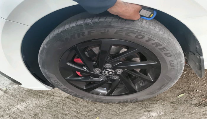 2023 Volkswagen VIRTUS GT PLUS TSI 1.5 EVO DSG, Petrol, Automatic, 25,189 km, tyre