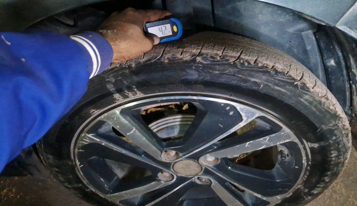 2022 Tata ALTROZ XZA PLUS, Petrol, Automatic, 52,721 km, tyre