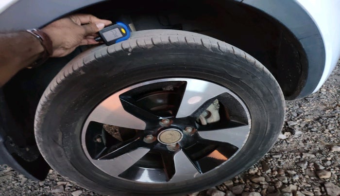 2019 Tata NEXON XZA PLUS PETROL, Petrol, Automatic, 1,68,651 km, tyre