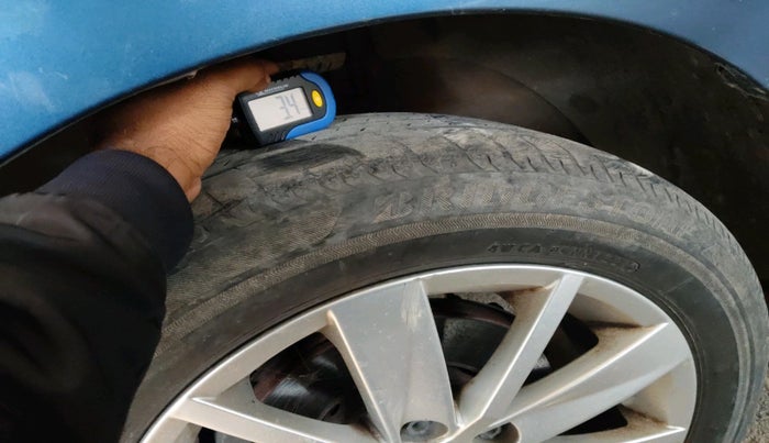 2017 Volkswagen Ameo HIGHLINE1.5L, Diesel, Manual, 1,10,071 km, tyre