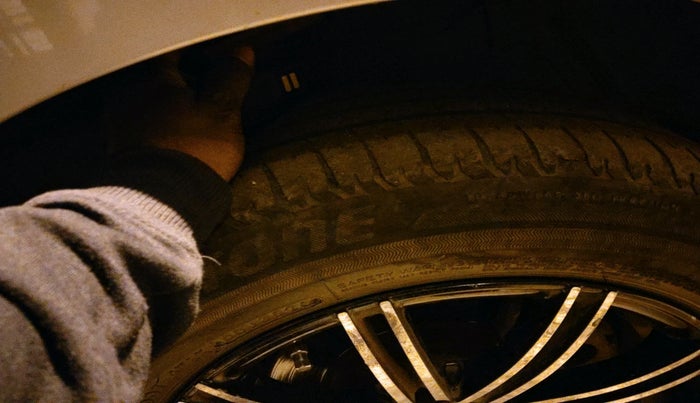 2013 Maruti Ertiga VDI, Diesel, Manual, 1,38,903 km, tyre