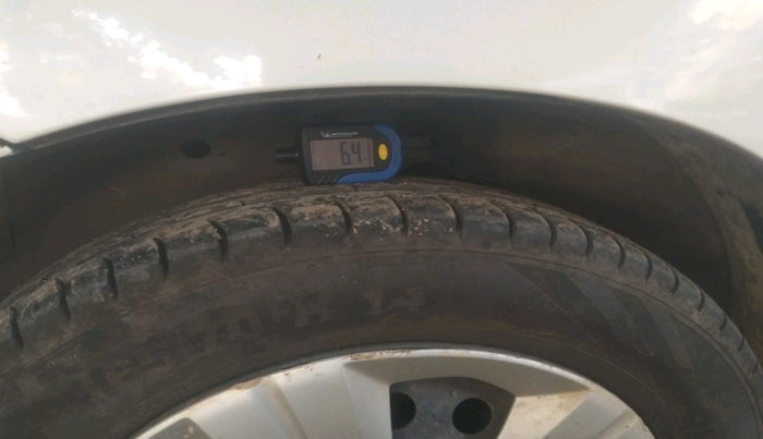 2017 Maruti Wagon R 1.0 VXI AMT, Petrol, Automatic, 29,254 km, tyre