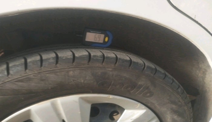 2017 Maruti Wagon R 1.0 VXI AMT, Petrol, Automatic, 29,254 km, tyre