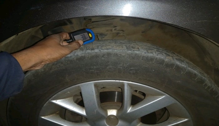 2015 Nissan Sunny XV DIESEL, Diesel, Manual, 61,347 km, tyre