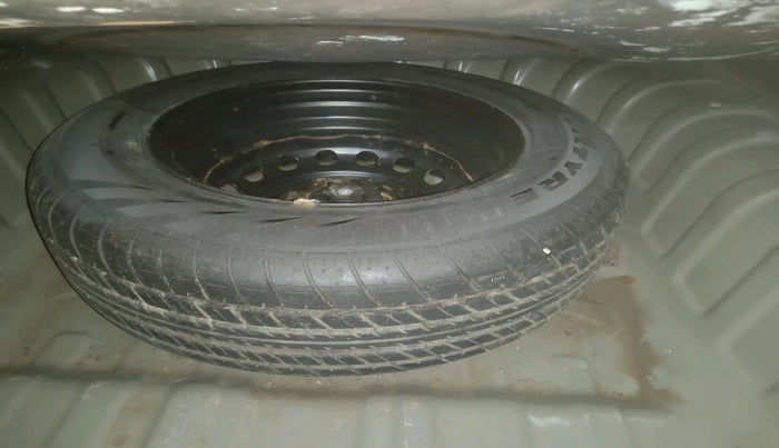 2015 Nissan Sunny XV DIESEL, Diesel, Manual, 61,347 km, tyre