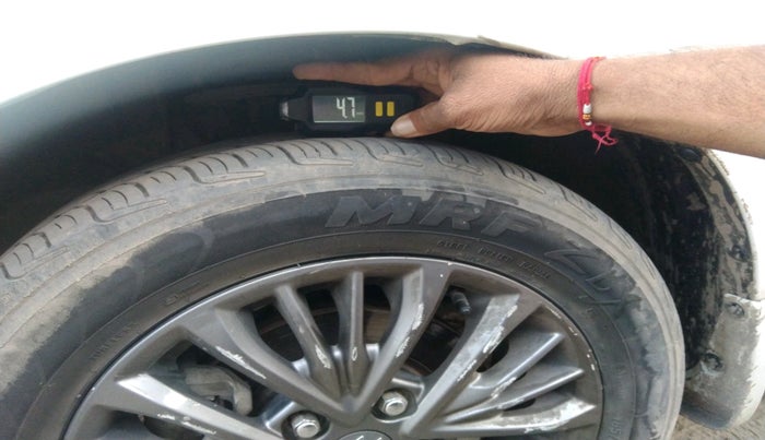 2021 Maruti Ertiga ZXI+ SHVS, Petrol, Manual, 1,18,464 km, tyre