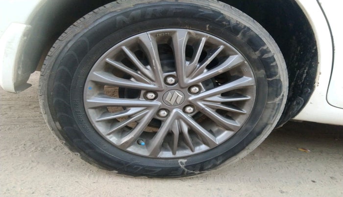 2021 Maruti Ertiga ZXI+ SHVS, Petrol, Manual, 1,18,464 km, tyre