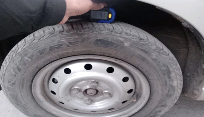 2011 Maruti A Star LXI, Petrol, Manual, 95,886 km, tyre