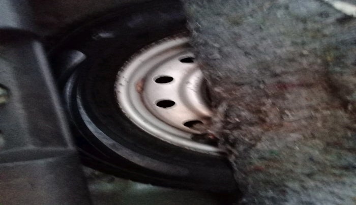 2011 Maruti A Star LXI, Petrol, Manual, 95,886 km, tyre