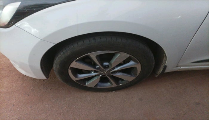 2016 Hyundai Elite i20 ASTA 1.4 CRDI, Diesel, Manual, 2,79,019 km, tyre