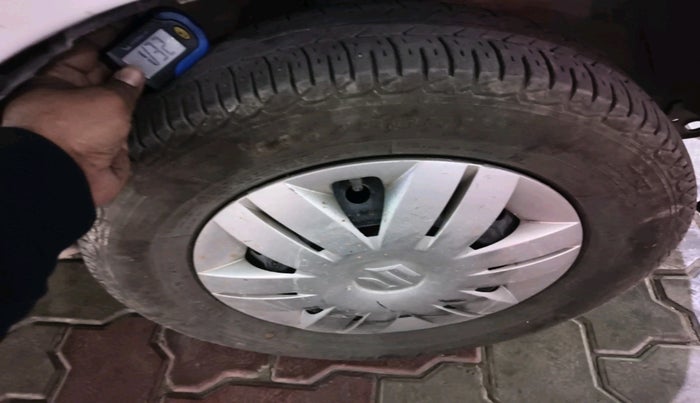 2018 Maruti Alto 800 LXI CNG, Petrol, Manual, 81,819 km, tyre