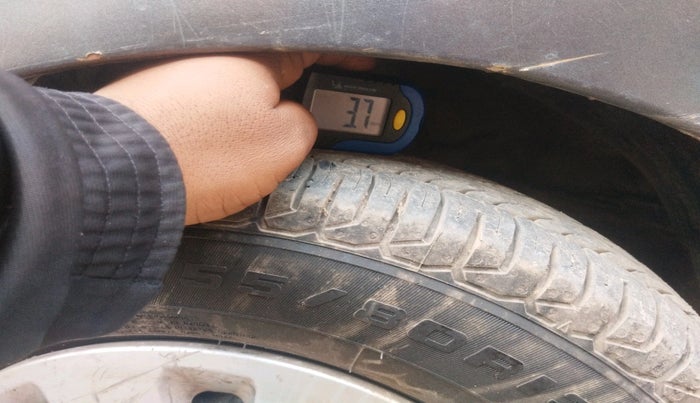 2011 Hyundai i10 MAGNA 1.2, Petrol, Manual, 98,574 km, tyre