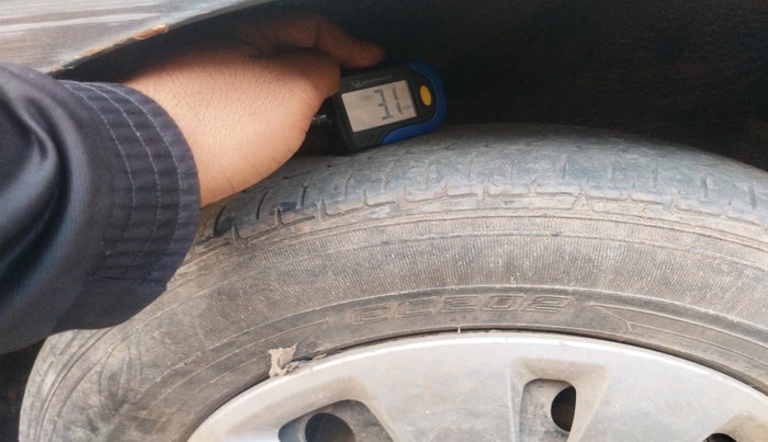 2011 Hyundai i10 MAGNA 1.2, Petrol, Manual, 98,574 km, tyre