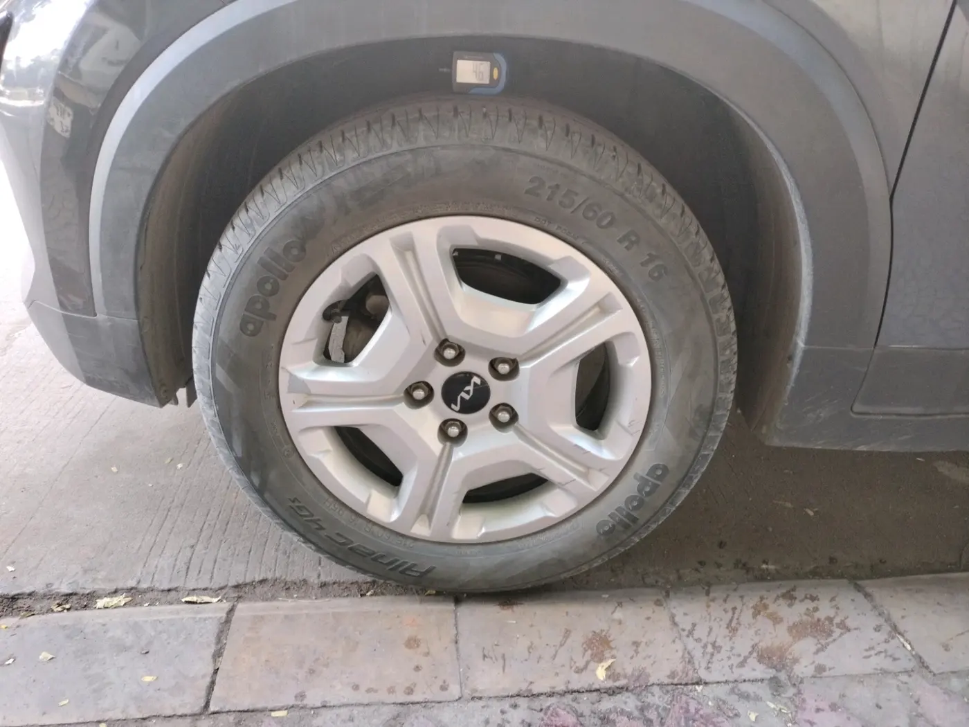 2021 KIA SONET HTK PLUS 1.2, Petrol, Manual, 36,579 km, tyre