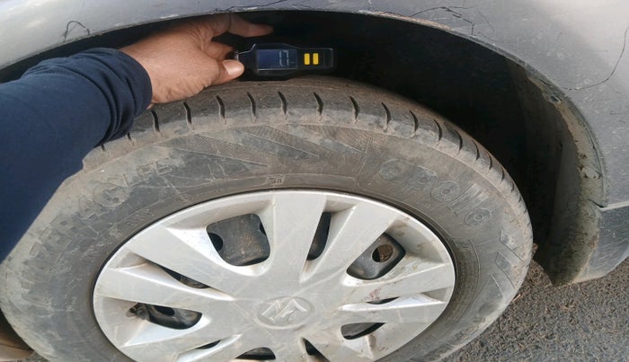 2014 Maruti Swift Dzire VDI, Diesel, Manual, 1,12,760 km, tyre