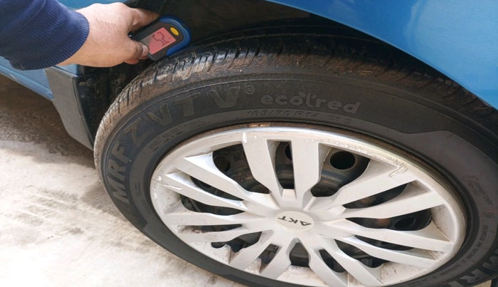 2014 Maruti Celerio VXI CNG, Petrol, Manual, 1,38,343 km, tyre