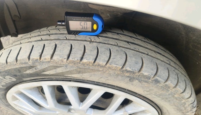 2012 Maruti Wagon R 1.0 VXI, Petrol, Manual, 56,000 km, tyre