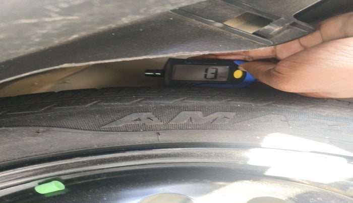 2012 Maruti Wagon R 1.0 VXI, Petrol, Manual, 56,000 km, tyre