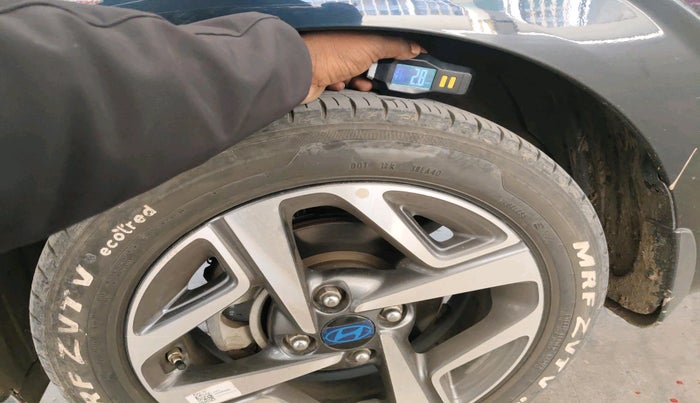 2023 Hyundai AURA SX 1.2 CNG, Petrol, Manual, 27,673 km, tyre