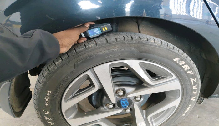 2023 Hyundai AURA SX 1.2 CNG, Petrol, Manual, 27,673 km, tyre