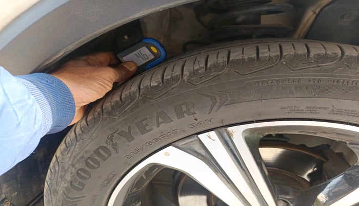 2022 MG ASTOR SHARP EX 1.5 MT, Petrol, Manual, 40,643 km, tyre