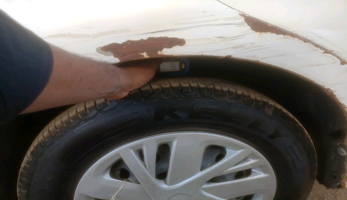 2010 Maruti Swift Dzire VDI, Diesel, Manual, 1,07,312 km, tyre