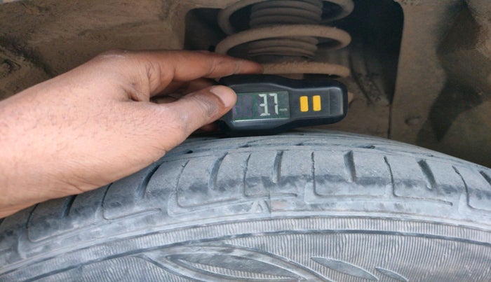 2018 Maruti Vitara Brezza VDI AMT, Diesel, Automatic, 1,44,716 km, tyre