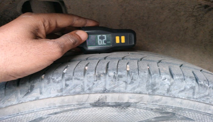 2018 Maruti Vitara Brezza VDI AMT, Diesel, Automatic, 1,44,716 km, tyre