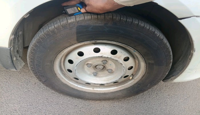 2013 Maruti Swift Dzire LDI, Diesel, Manual, 2,46,218 km, tyre