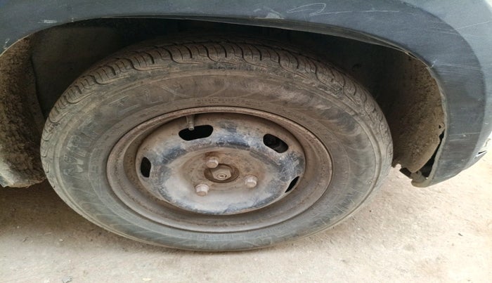 2018 Renault Kwid RXT 1.0, Petrol, Manual, 74,811 km, tyre