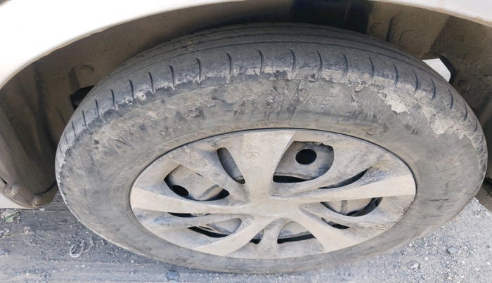 2013 Maruti Swift Dzire VXI, Petrol, Manual, 92,645 km, tyre