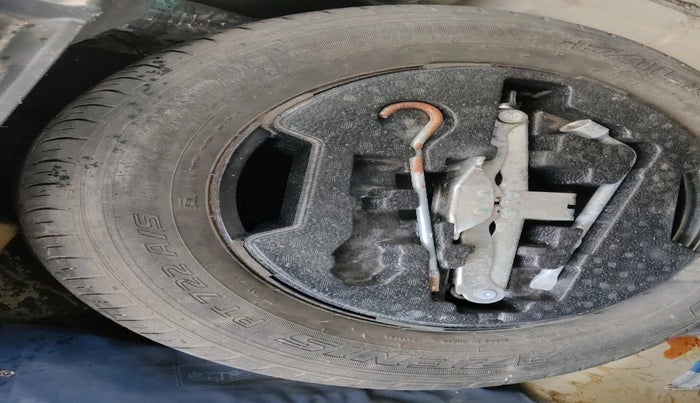 2016 Maruti Vitara Brezza ZDI PLUS DUAL TONE, Diesel, Manual, 1,38,075 km, tyre