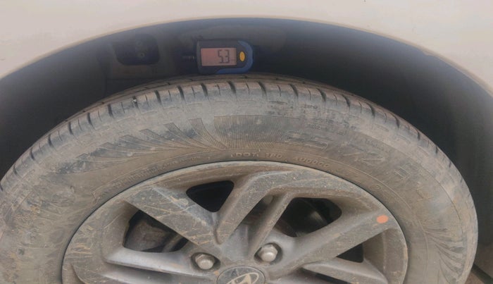 2022 Hyundai GRAND I10 NIOS SPORTZ 1.2 KAPPA VTVT CNG, Petrol, Manual, 47,726 km, tyre