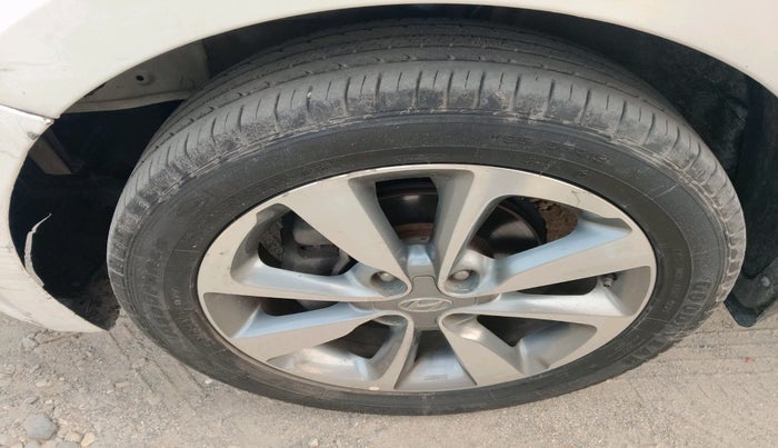 2015 Hyundai Elite i20 ASTA 1.2, Petrol, Manual, 76,683 km, tyre