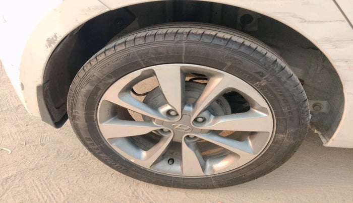 2015 Hyundai Elite i20 ASTA 1.2, Petrol, Manual, 76,683 km, tyre