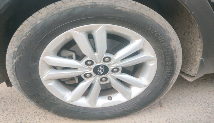 2018 Hyundai Creta SX PLUS 1.6 DIESEL, Diesel, Manual, 1,11,315 km, tyre