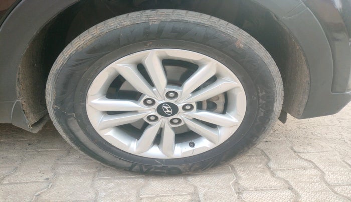 2018 Hyundai Creta SX PLUS 1.6 DIESEL, Diesel, Manual, 1,11,315 km, tyre