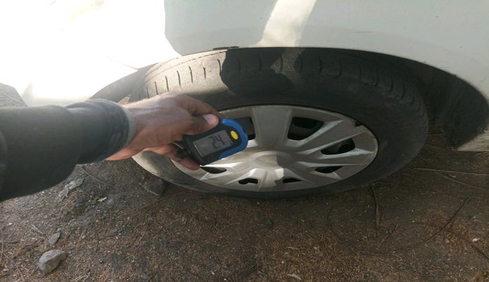 2015 Ford Figo EXI 1.4 DIESEL, Diesel, Manual, 2,30,820 km, tyre