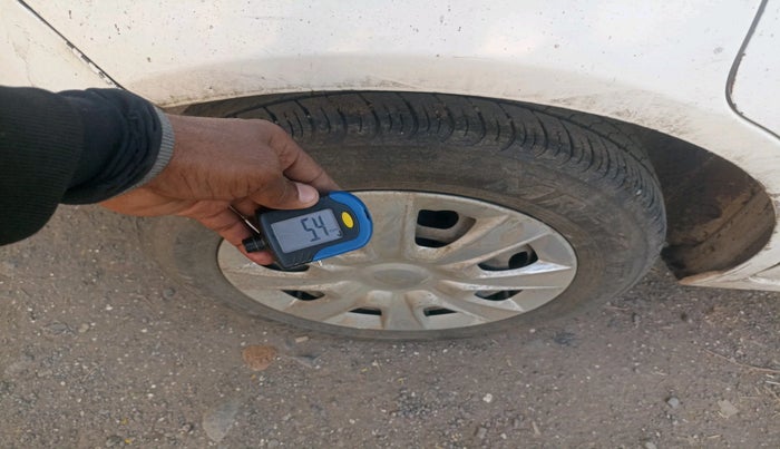 2015 Ford Figo EXI 1.4 DIESEL, Diesel, Manual, 2,30,820 km, tyre