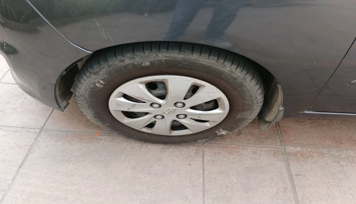 2011 Hyundai i10 SPORTZ 1.2, Petrol, Manual, 80,503 km, tyre