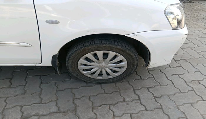 2012 Toyota Etios G, Petrol, Manual, 66,424 km, tyre