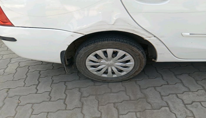 2012 Toyota Etios G, Petrol, Manual, 66,424 km, tyre