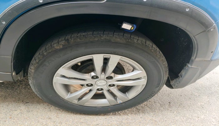 2016 Maruti Vitara Brezza ZDI PLUS, Diesel, Manual, 79,702 km, tyre